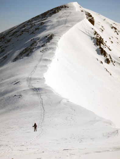 The ridge between Loveland Pass and Mount Sniktau provided few places to empty a pouch.
